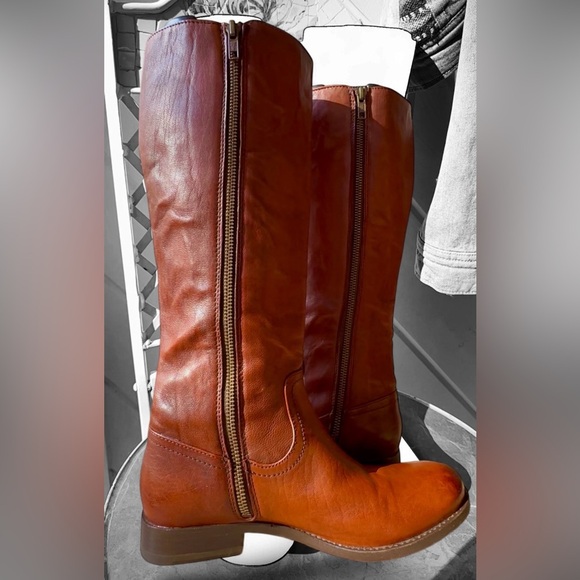 GORGEOUS FRYE COGNAC BUTTON BOOTS MELISSA PULL ON 7 LIKE NEW - Picture 9 of 14